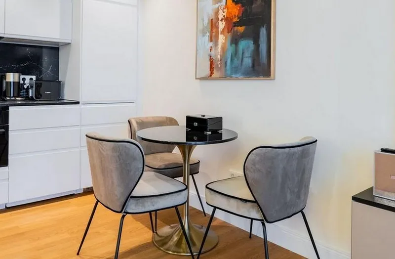 Luxuriös möblierte wohnung in Ortsteil Tiergarten — photo 1